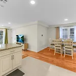 Cozy 3Br Newark Apt With Easy Access To Nyc And Seton Hall
