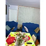 Divine Guest House Room D. 6Mins Near Ewr Newark Airport, 4Mins To Penn Station / Prudential