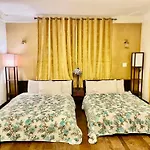 Ewr Airport Multilevel Guest House Room With 2-3 Beds