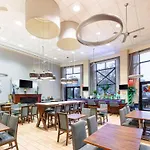 Hampton Inn & Suites Newark-Harrison-Riverwalk