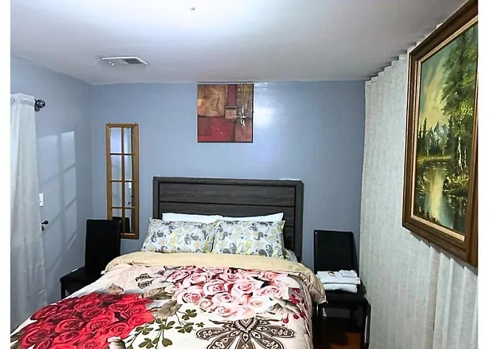 Divine Guest House Room D. 6Mins Near Ewr Newark Airport, 4Mins To Penn Station / Prudential
