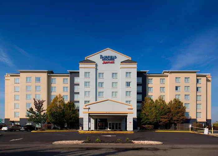 Fairfield Inn & Suites By Marriott Newark Liberty International Airport