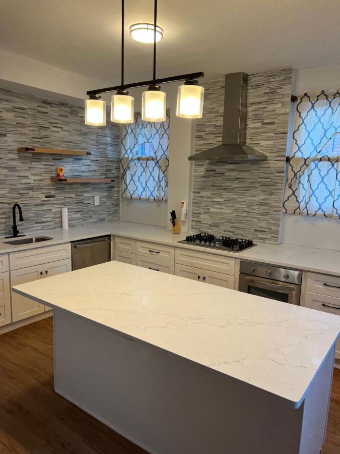Luxurious Townhouse Near Nyc Holiday home Newark