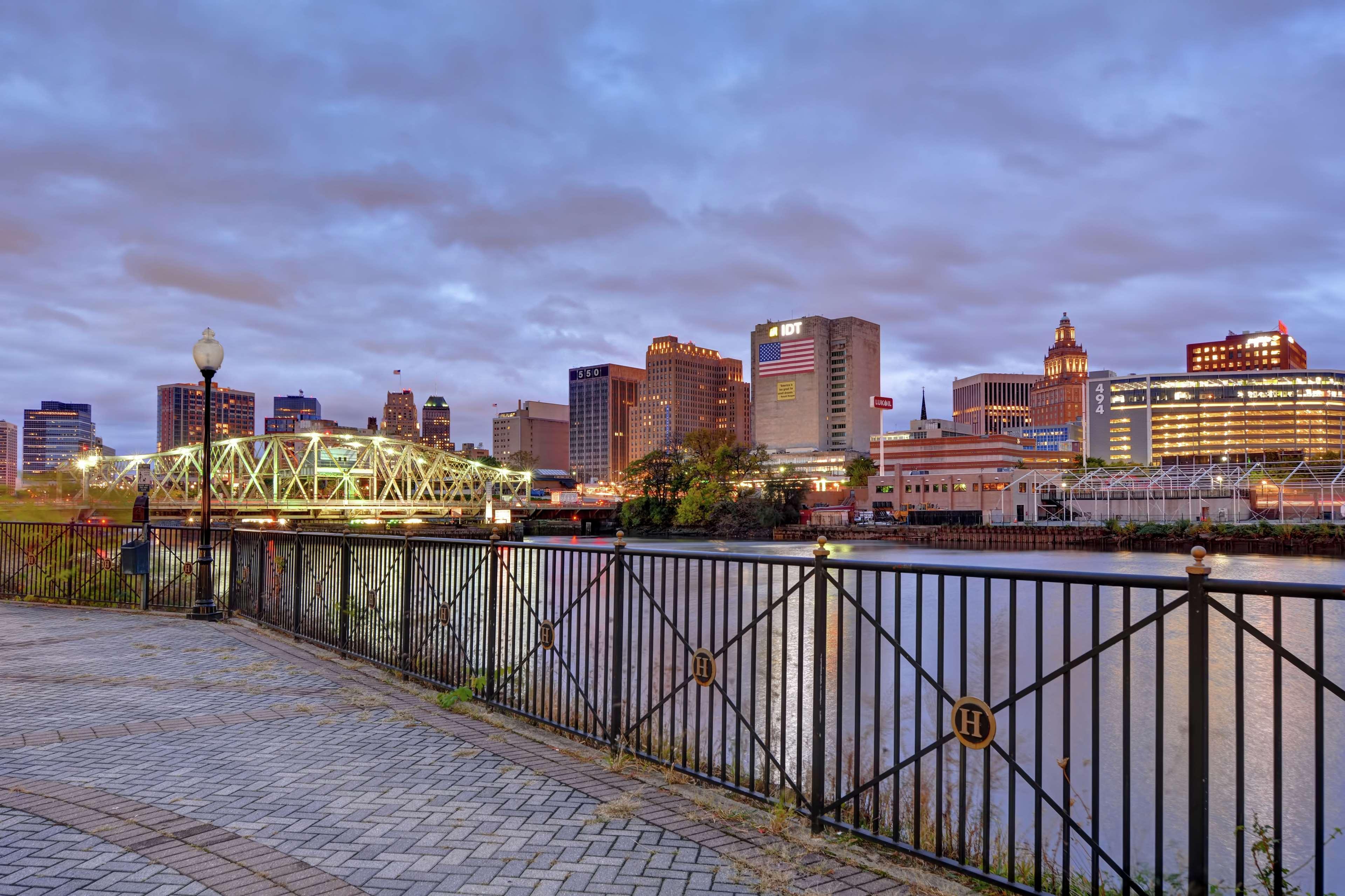 Hampton & Newark-harrison-riverwalk Hotel Newark
