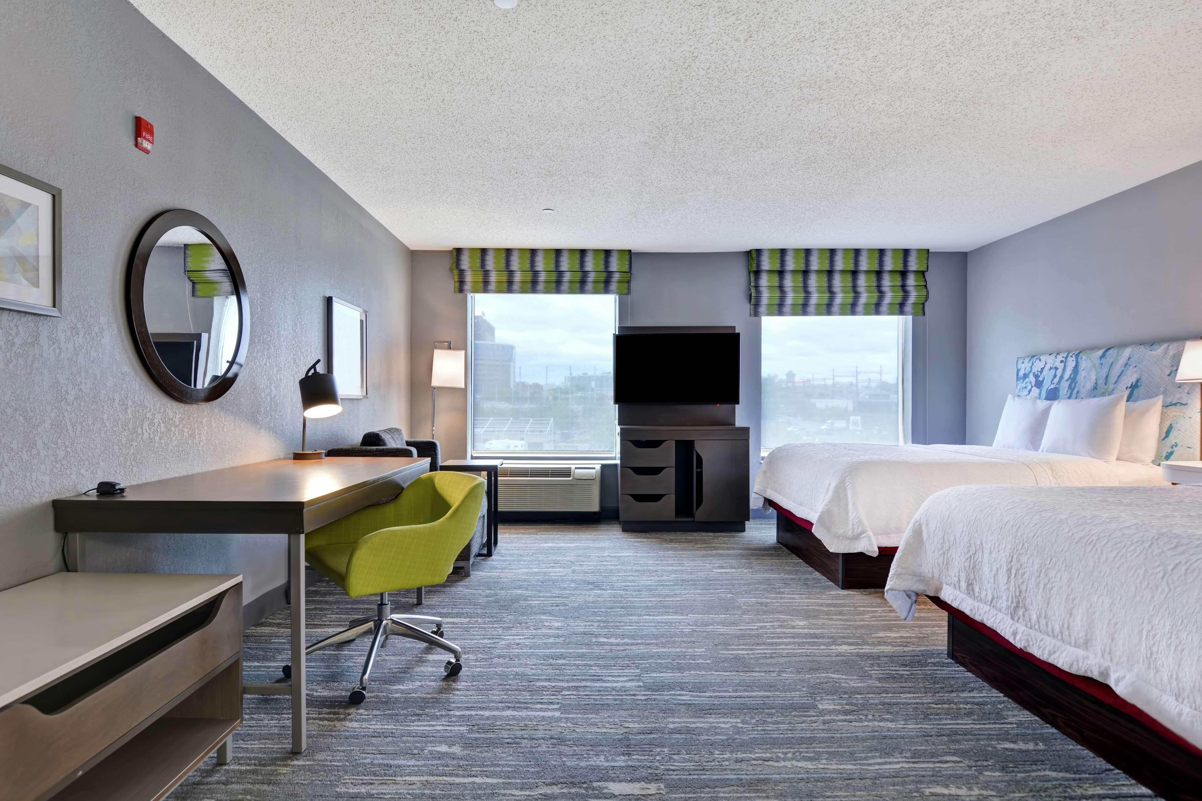 Hotel Hampton & Newark-harrison-riverwalk