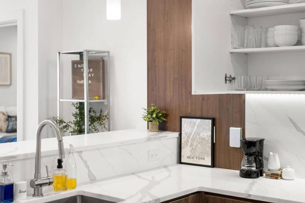 Apartment Entire Apt/2bd 2bth/amer. Dream Mall/nyc/ewr Airpt Newark