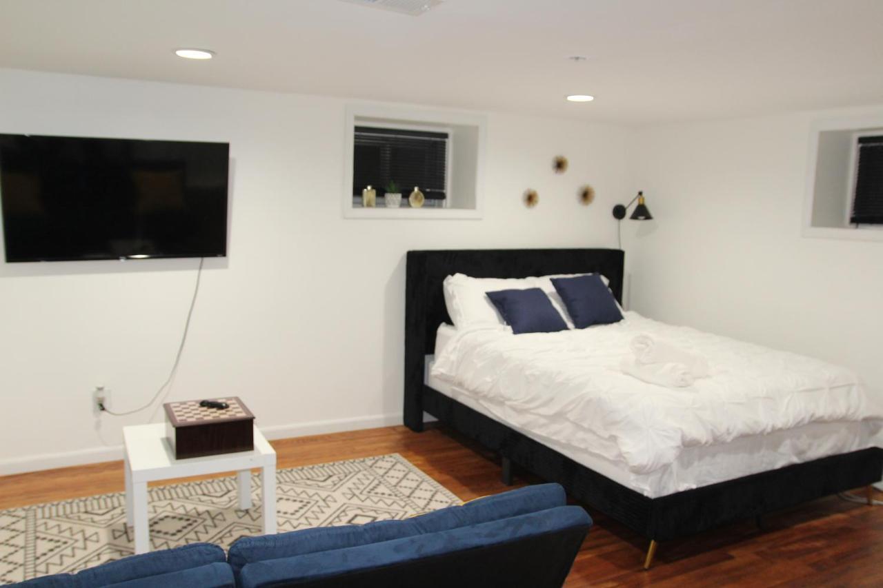 Lovely Private 2 Bedroom Near Ewr/nyc * Newark