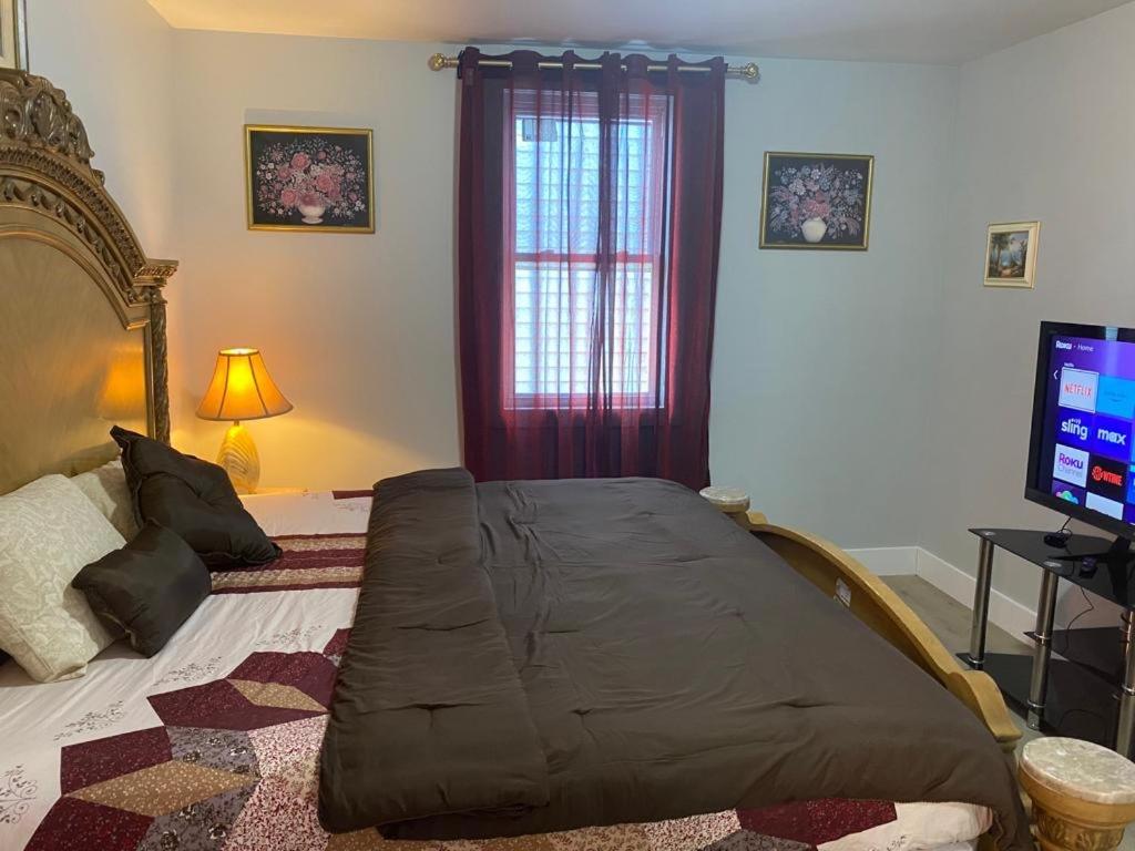 King 8mins To Airport Homestay
