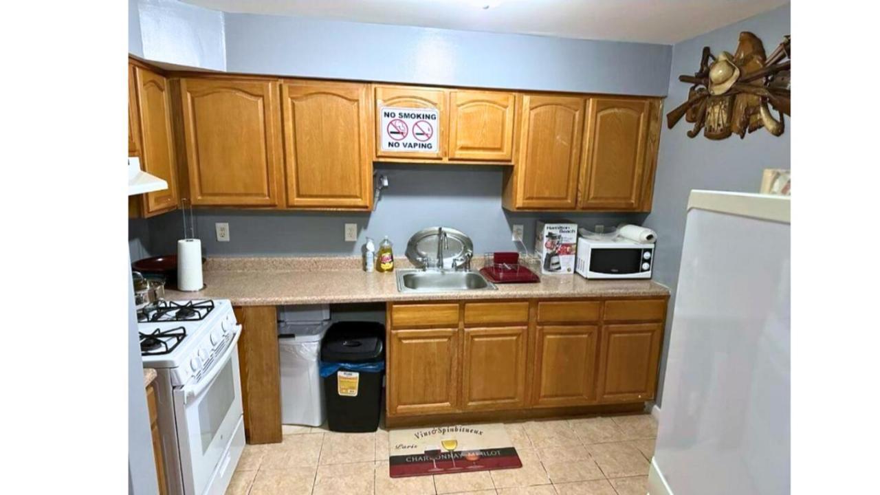 Divine D. 6mins Near Ewr Airport, 4mins To Penn Station / Prudential Homestay Newark