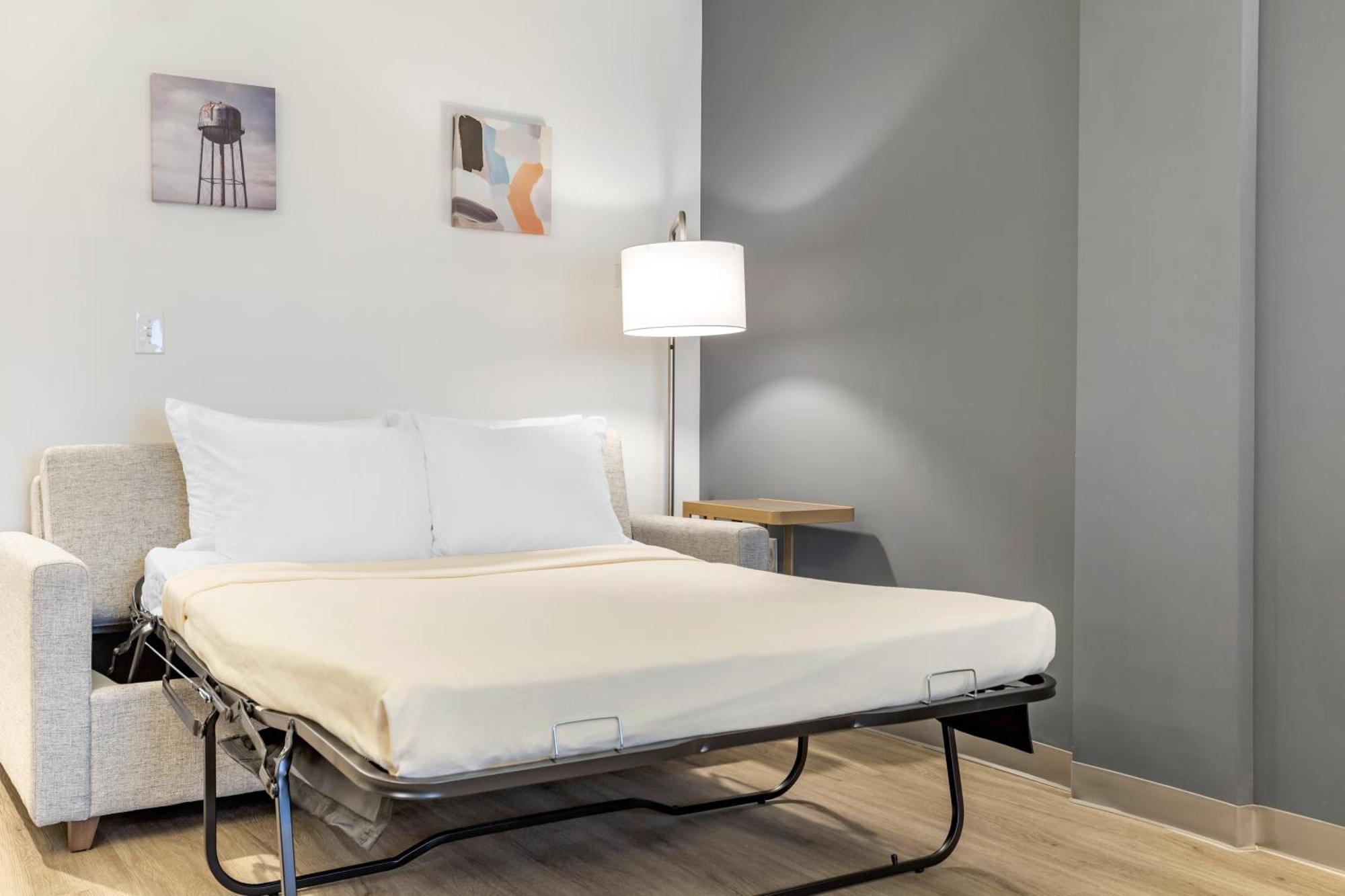 Hotel Comfort & Liberty International Airport