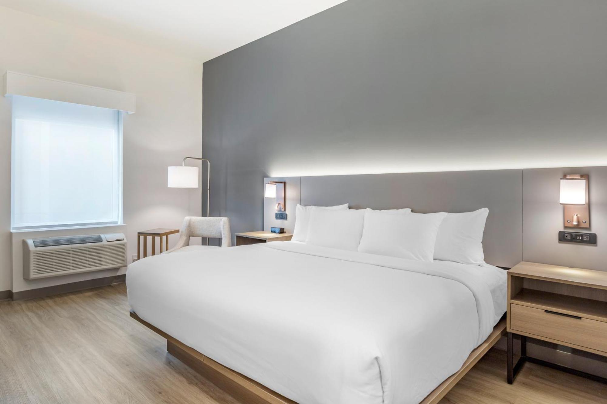 Comfort & Liberty International Airport Hotel 2*