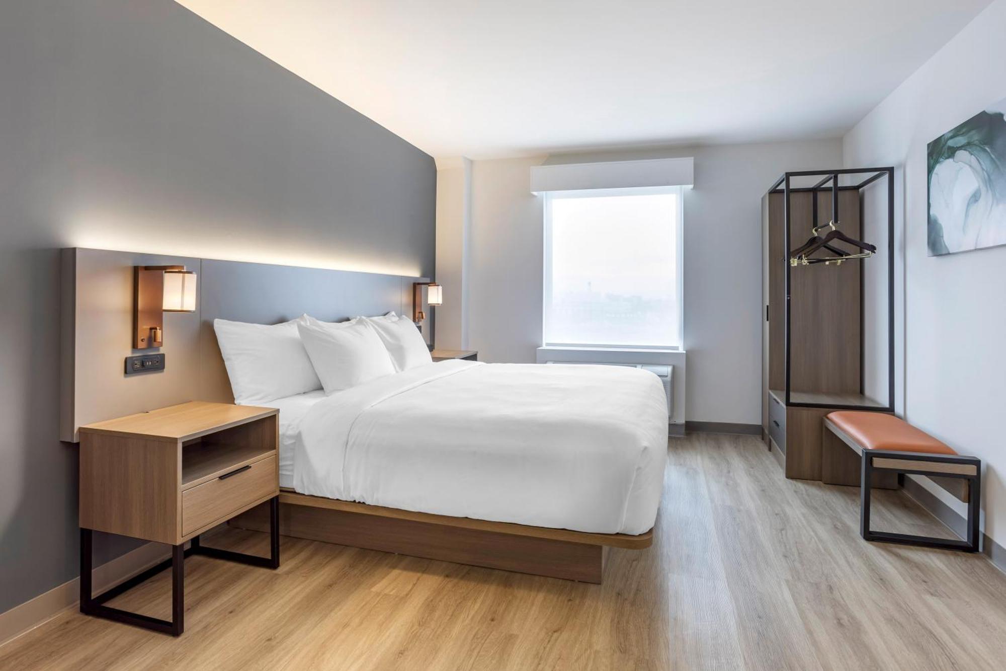 Hotel Comfort & Liberty International Airport