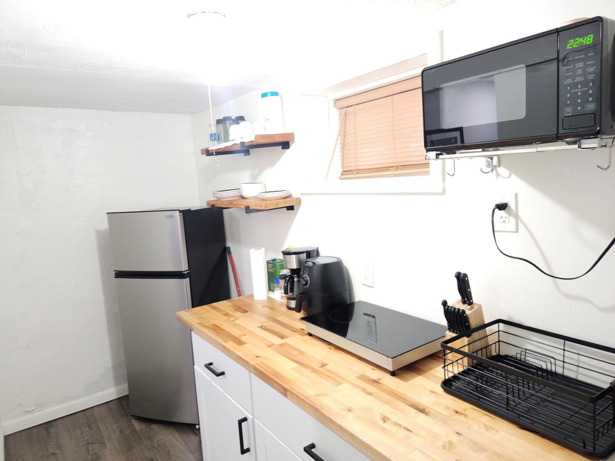 Lovely Private 2 Bedroom Near Ewr/nyc Apartment *