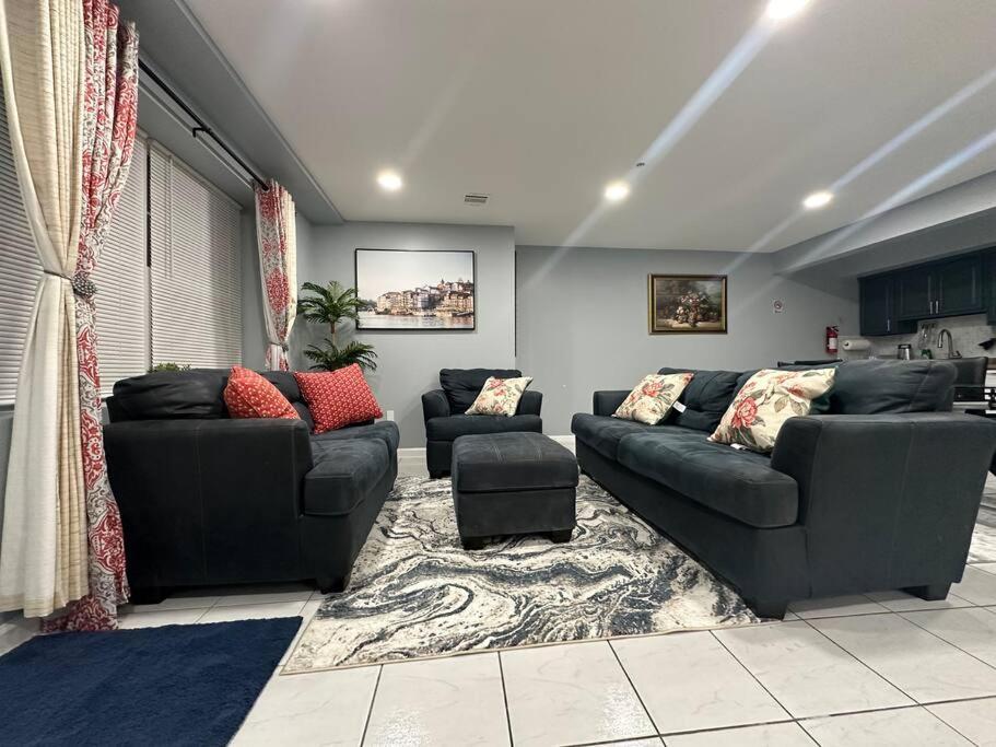 Luxury 2-bedrooms 2-bathrooms Near Nyc/ewr Apartment Newark