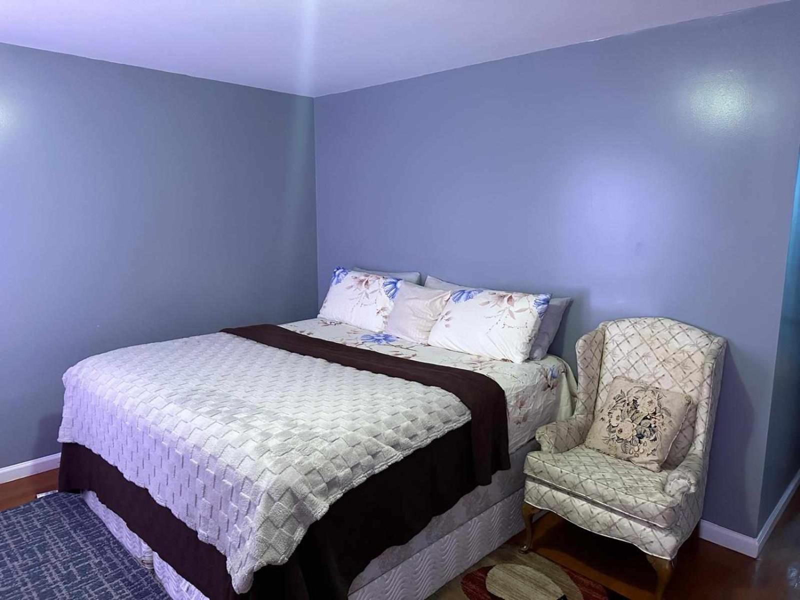 J Divine And 5mins To Ewr Airport And 4mins To Penn Station Newark, New York Newark