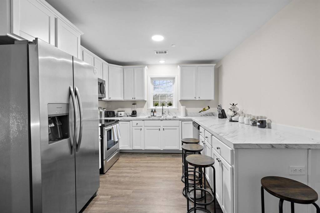 Sweet - Near Nwk & Nyc W/free Parking Apartment