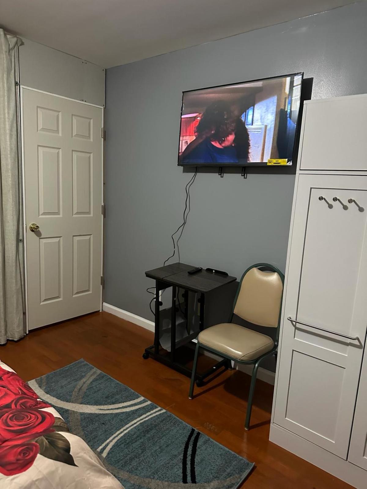 Divine D. 6mins Near Ewr Airport, 4mins To Penn Station / Prudential Newark