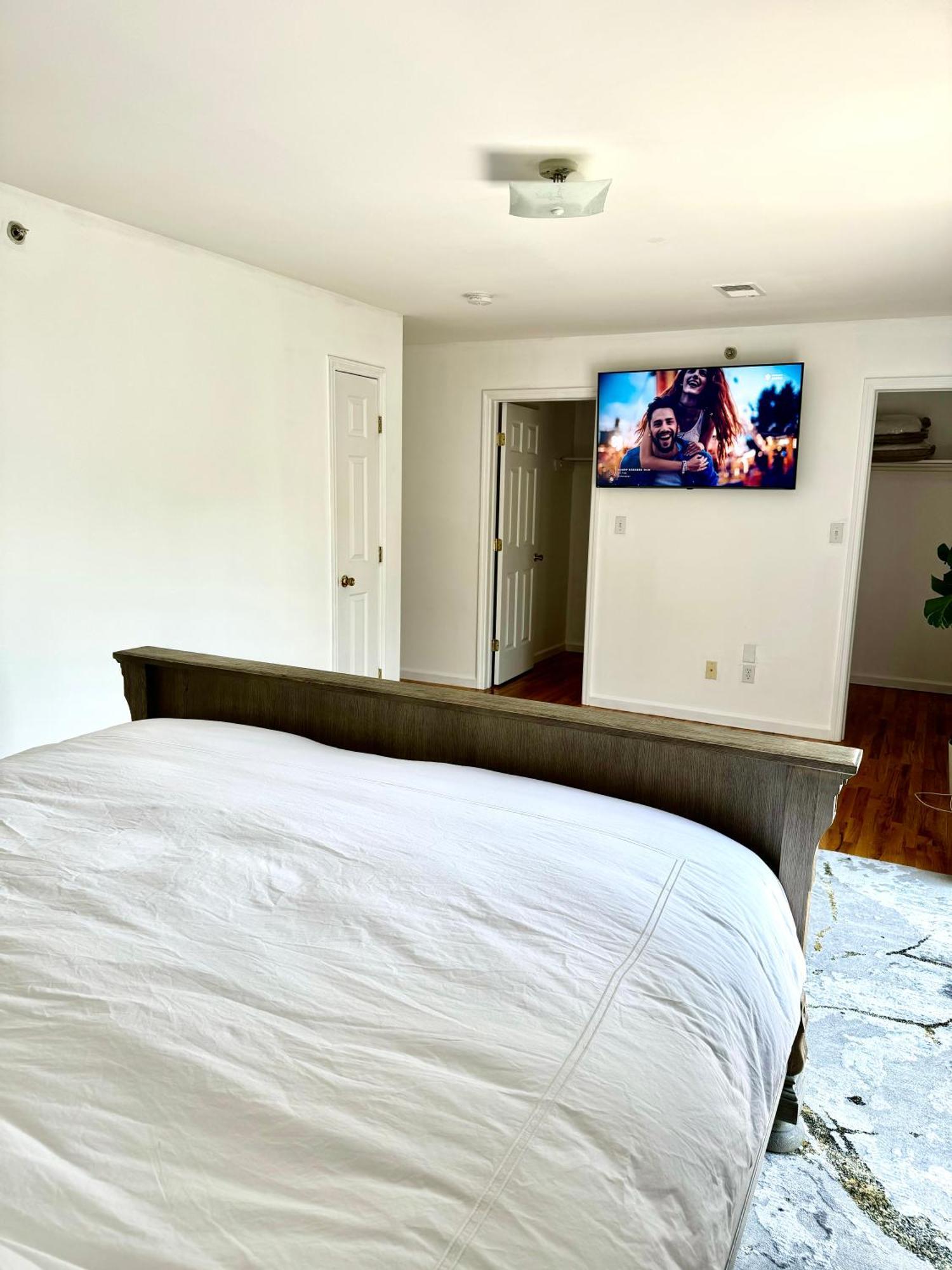 Stylish Evergreen By Airport Apartamento