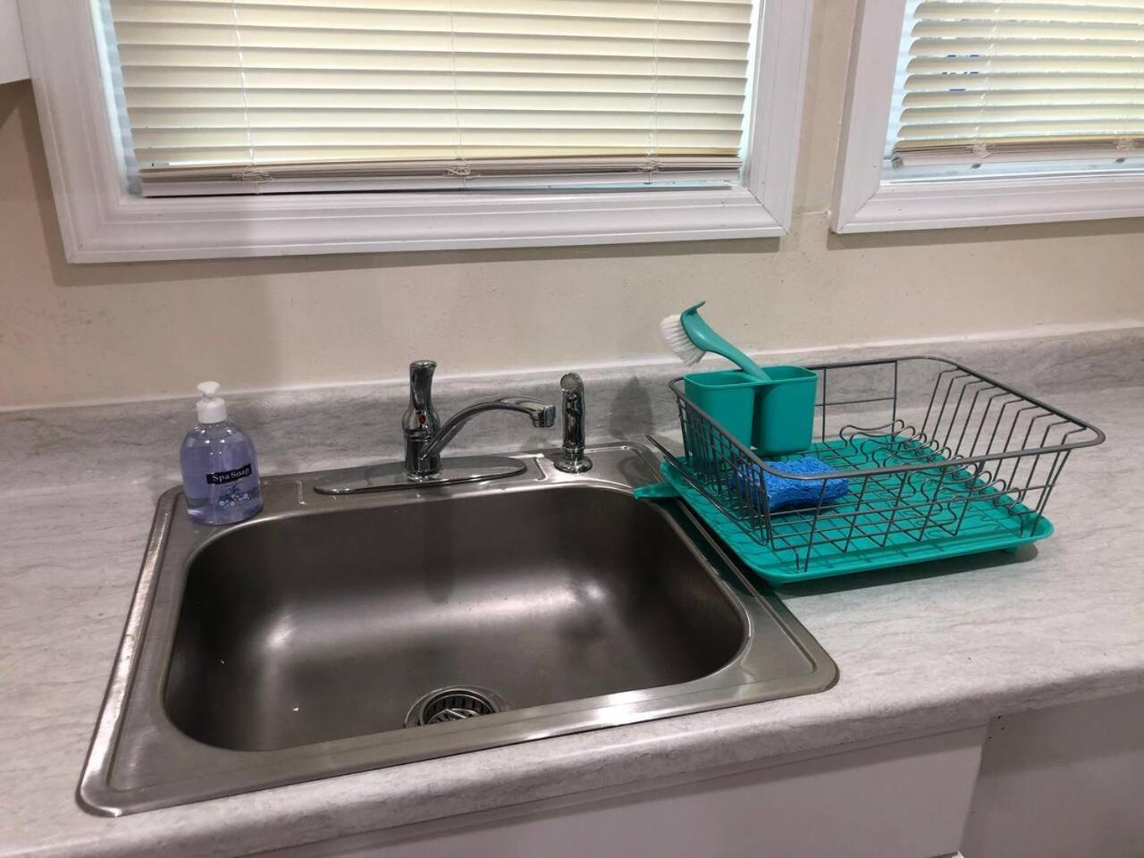 Spacious And Private With 3 Bedrooms And 1 Bathroom Near International Airport Ewr And New York