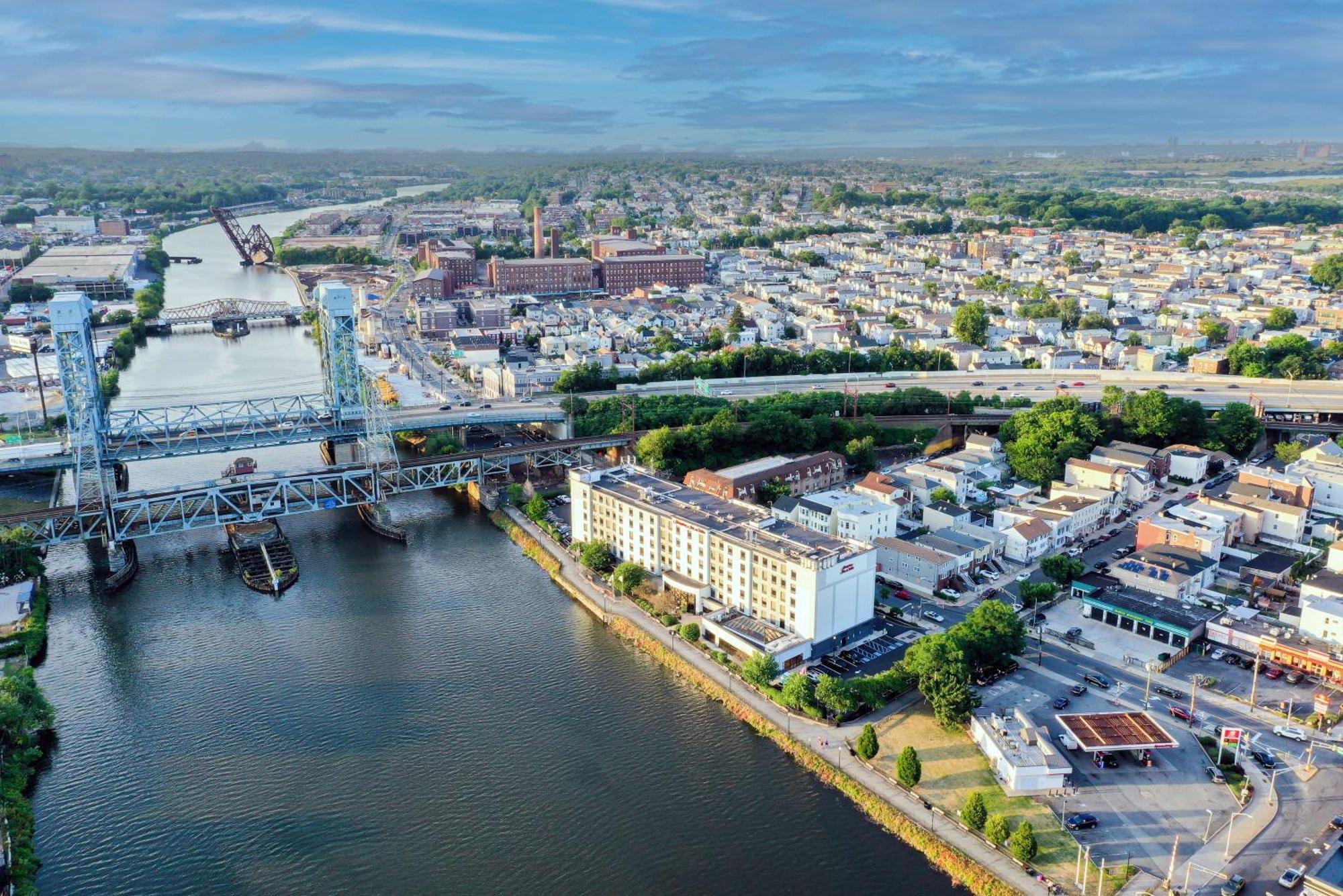 Hampton & Newark-harrison-riverwalk