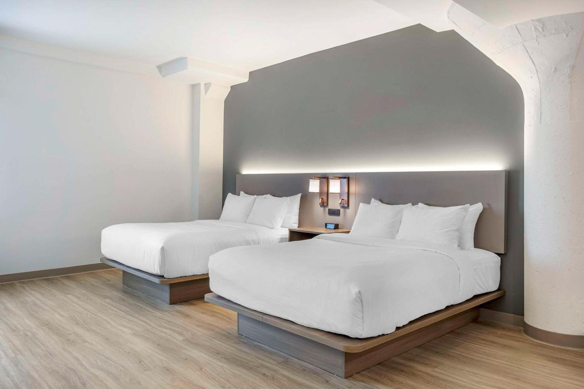 Comfort & Liberty International Airport Hotel 2*