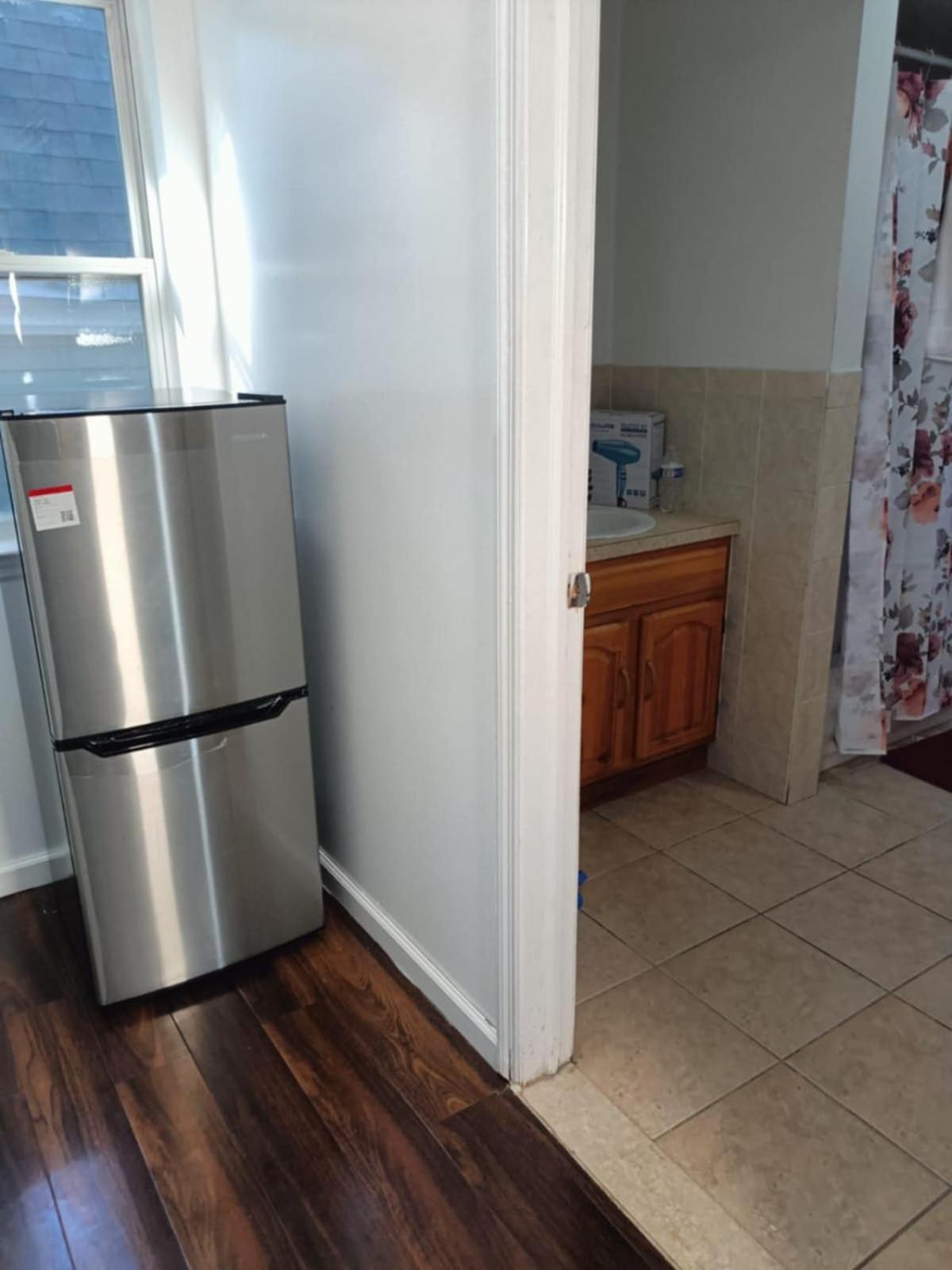 Fada - 38 Yates Ave * Newark