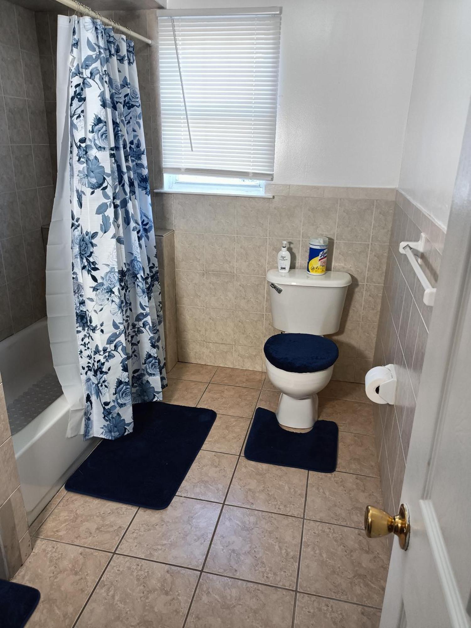 Fada - 38 Yates Ave