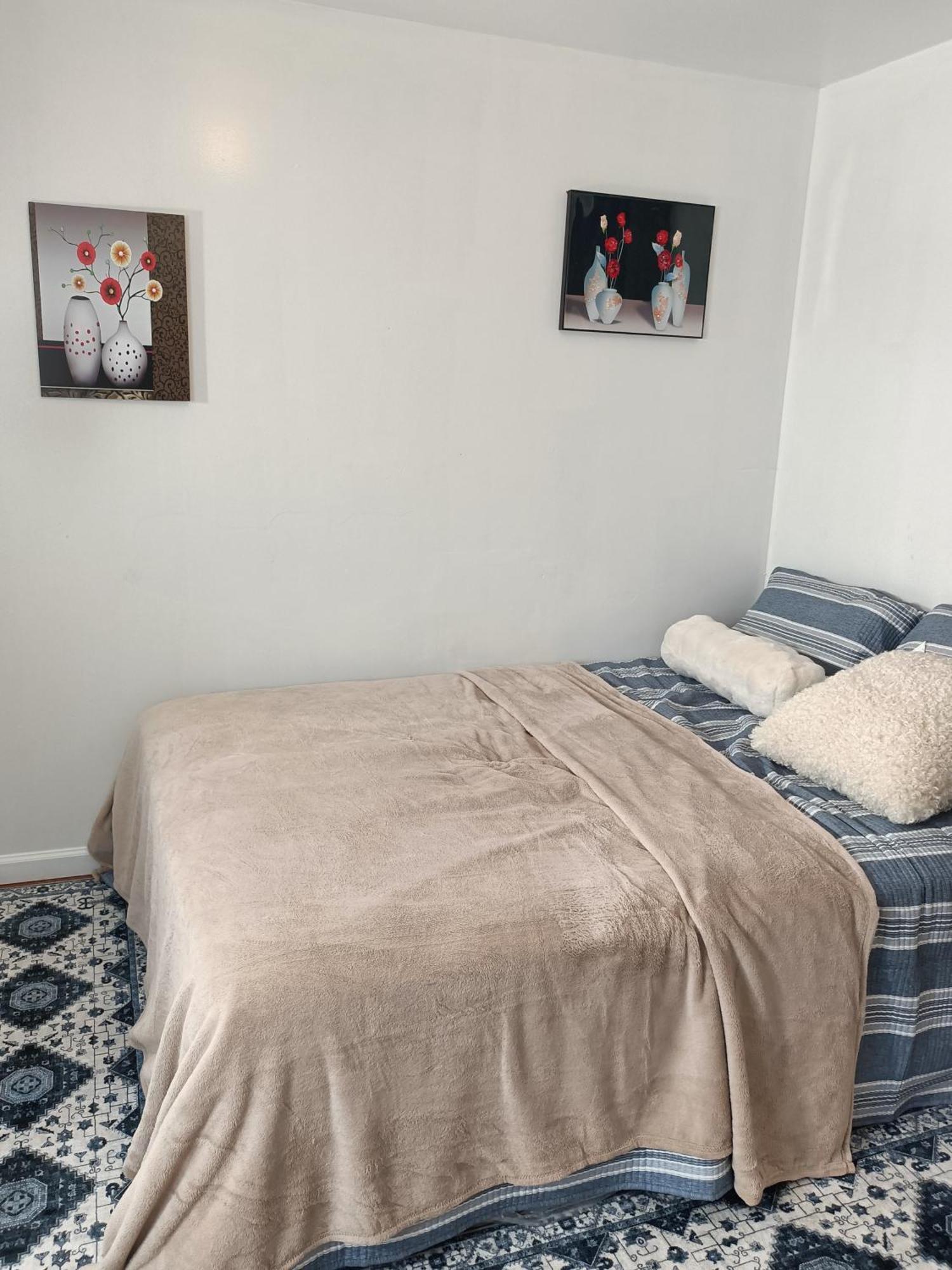 Guest house Fada - 38 Yates Ave