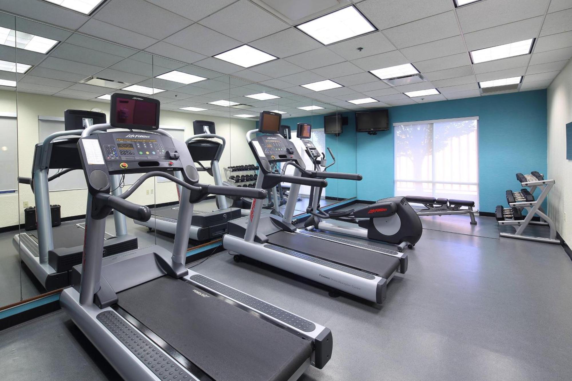 Fairfield & By Marriott Liberty International Airport Hotel 3*