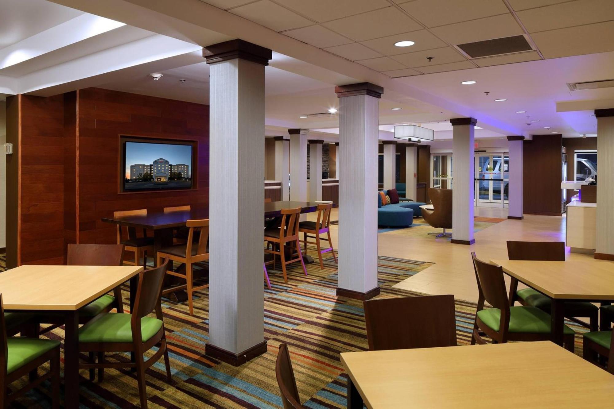 Fairfield & By Marriott Liberty International Airport Hotel