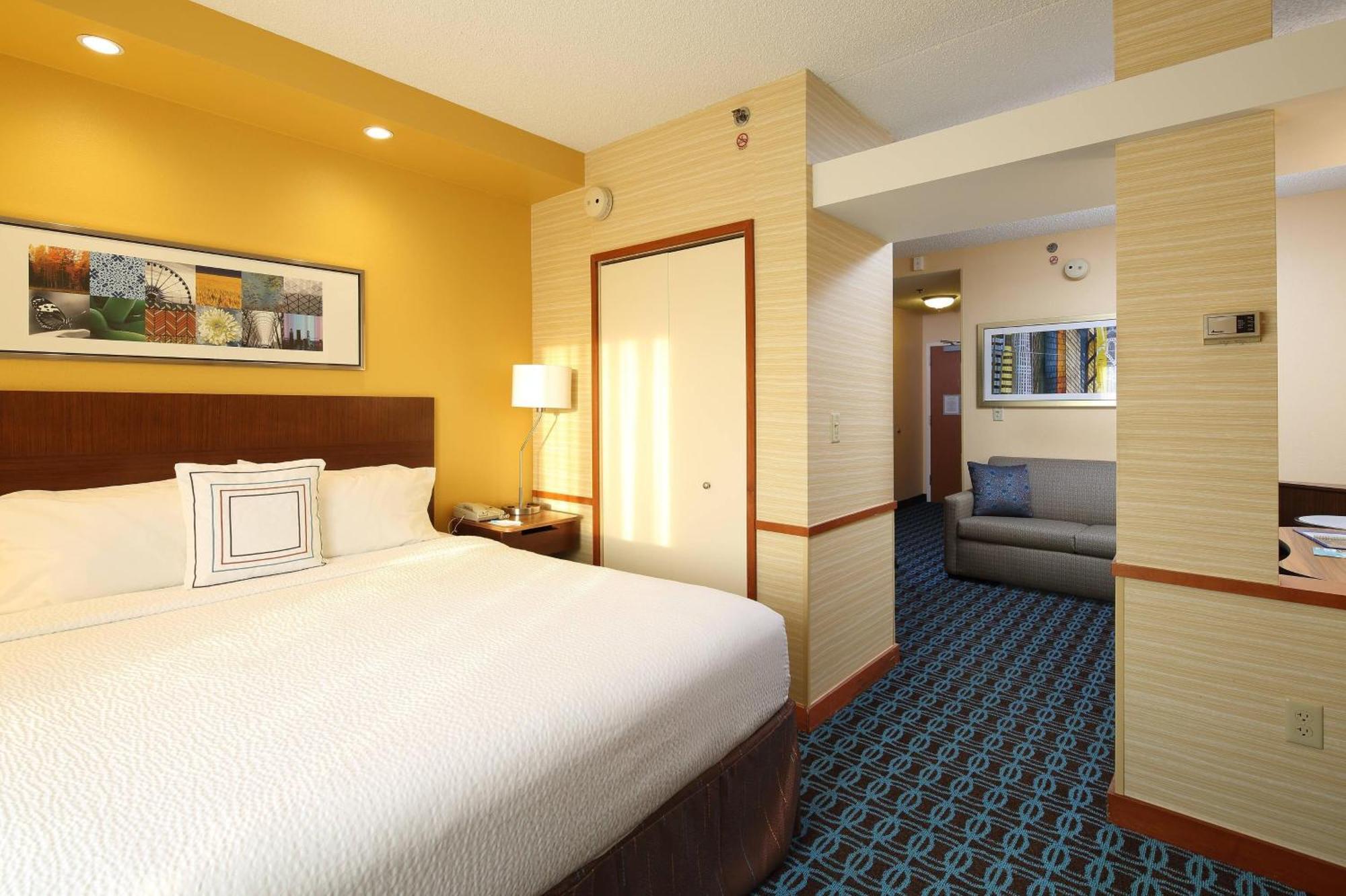 Fairfield & By Marriott Liberty International Airport Hotel Newark
