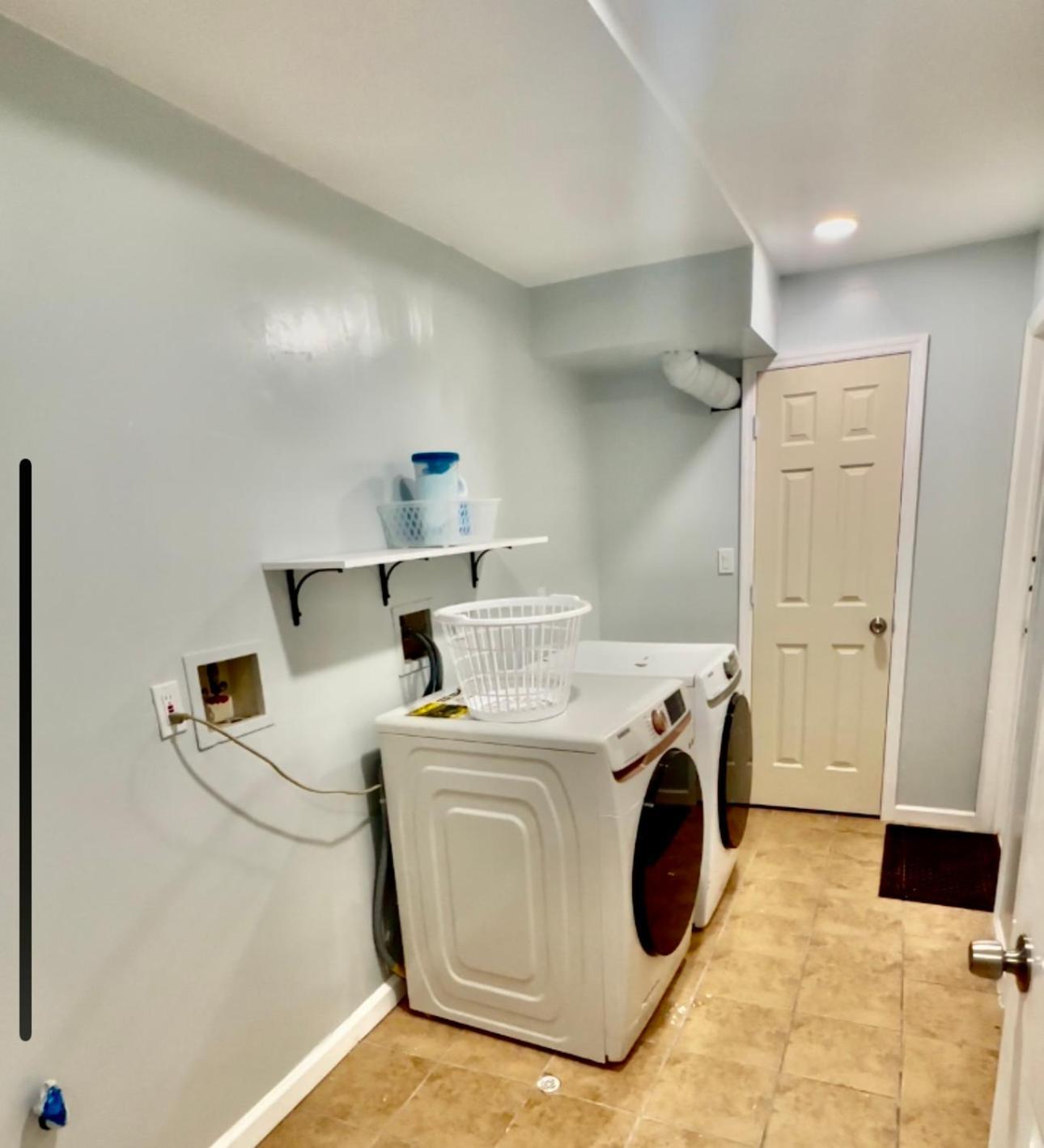 Star Bliss Apartment Newark