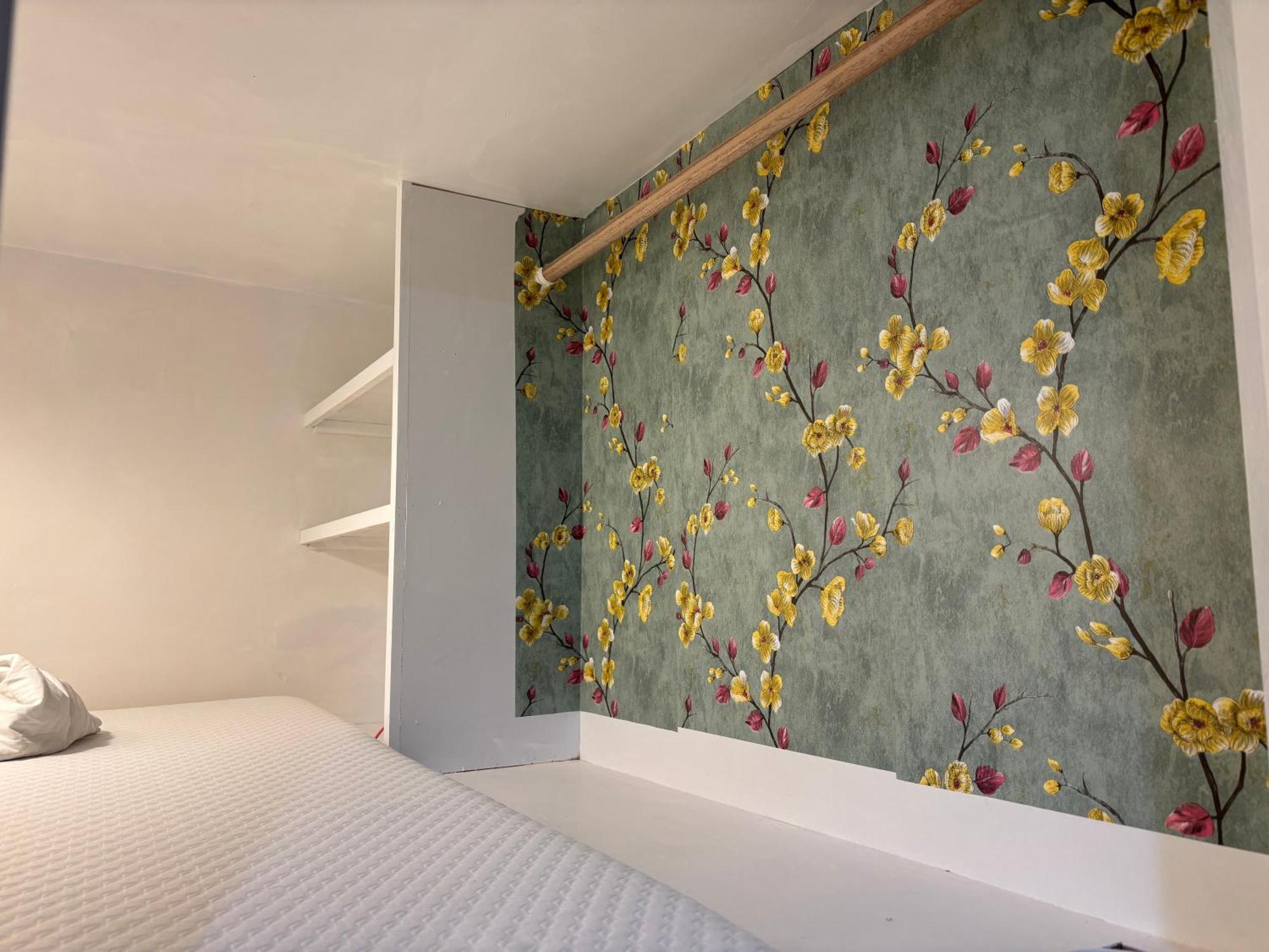 Hostel Capsule Newark