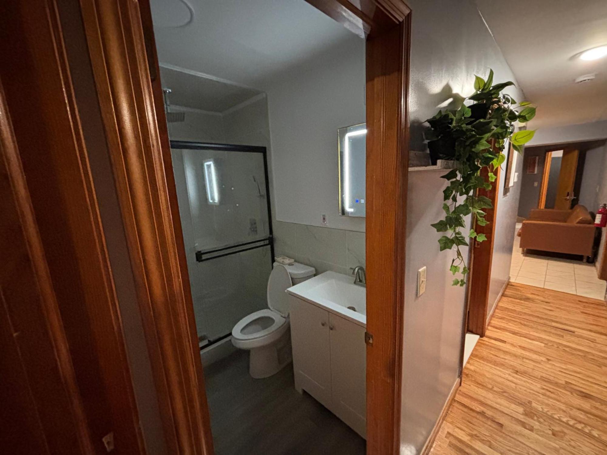 Capsule Hostel *
