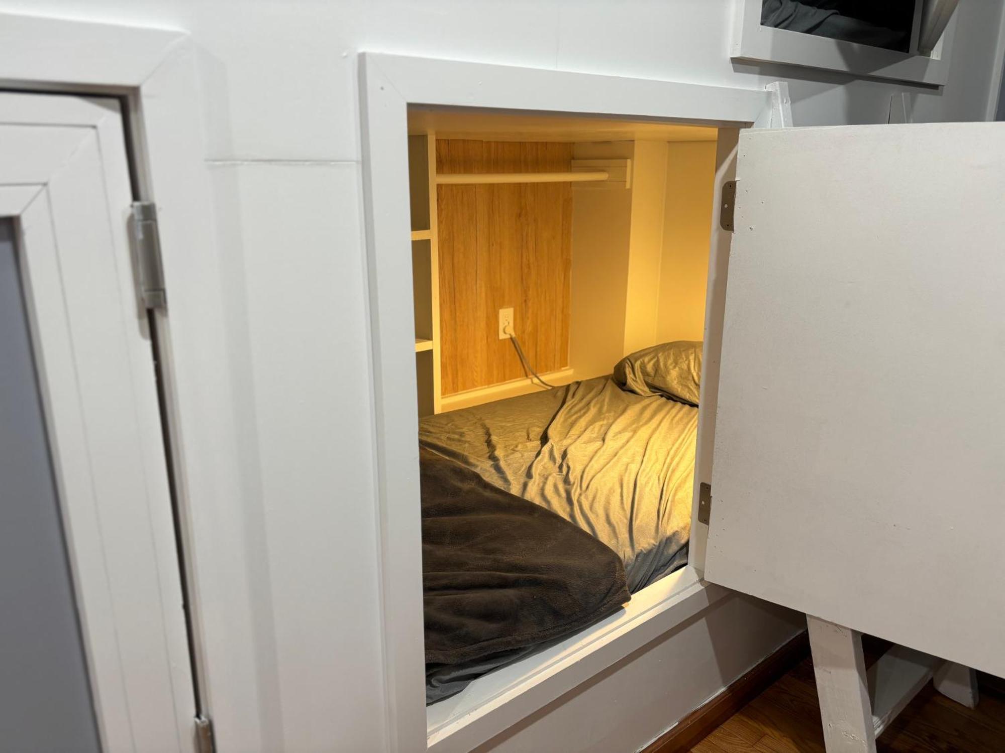 Capsule Hostel