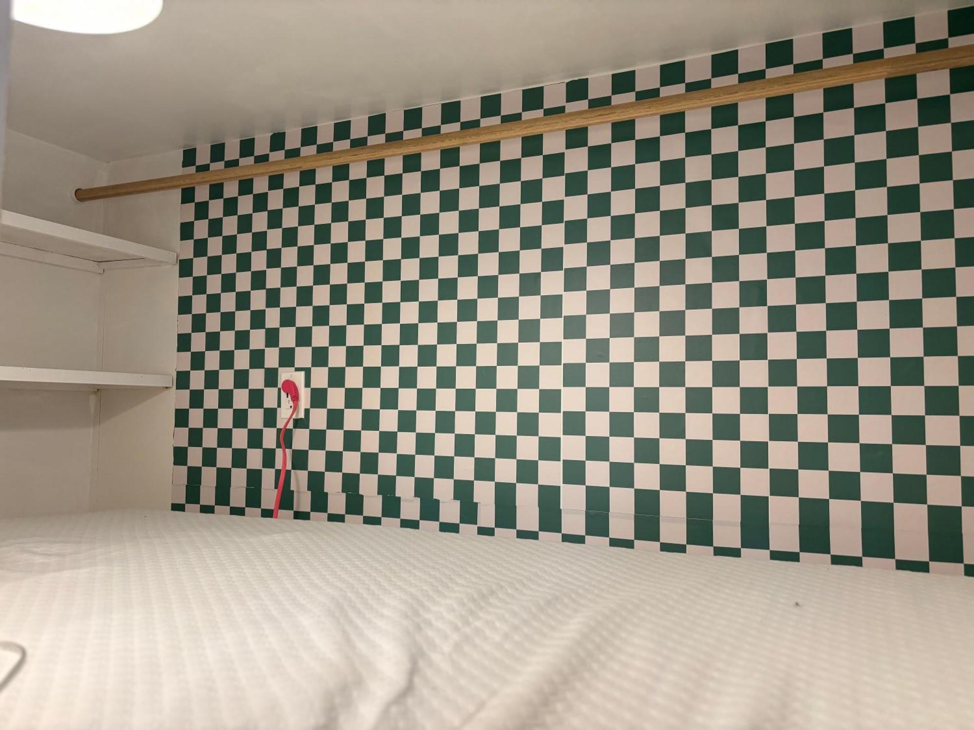 Capsule Hostel *