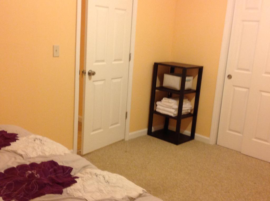 Mojoy Homesuites At Runyon Guest house