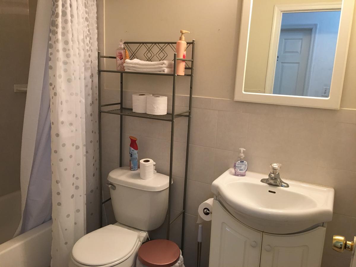 Mojoy Homesuites At Runyon Guest house