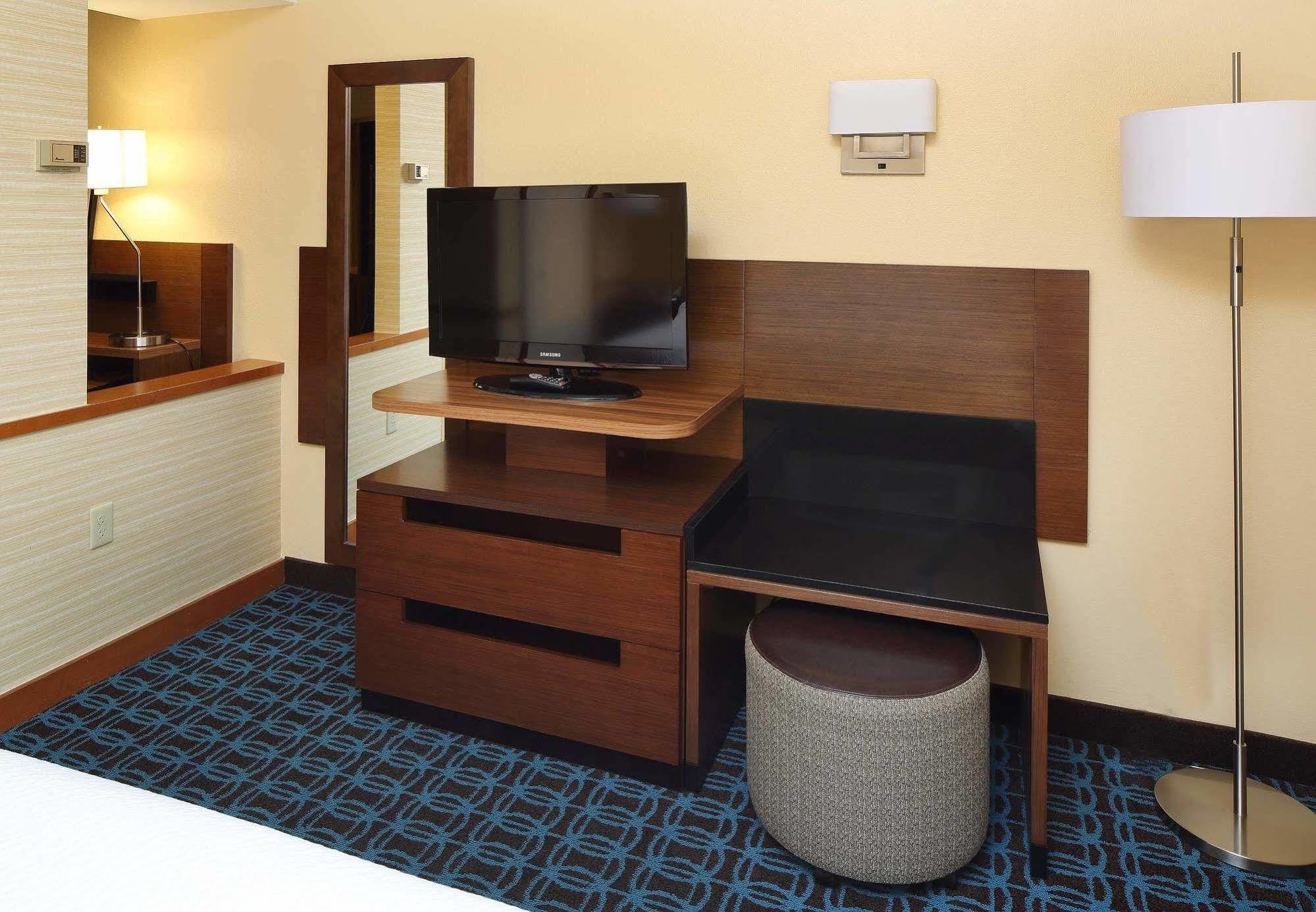 Fairfield & By Marriott Liberty International Airport Hotel Newark