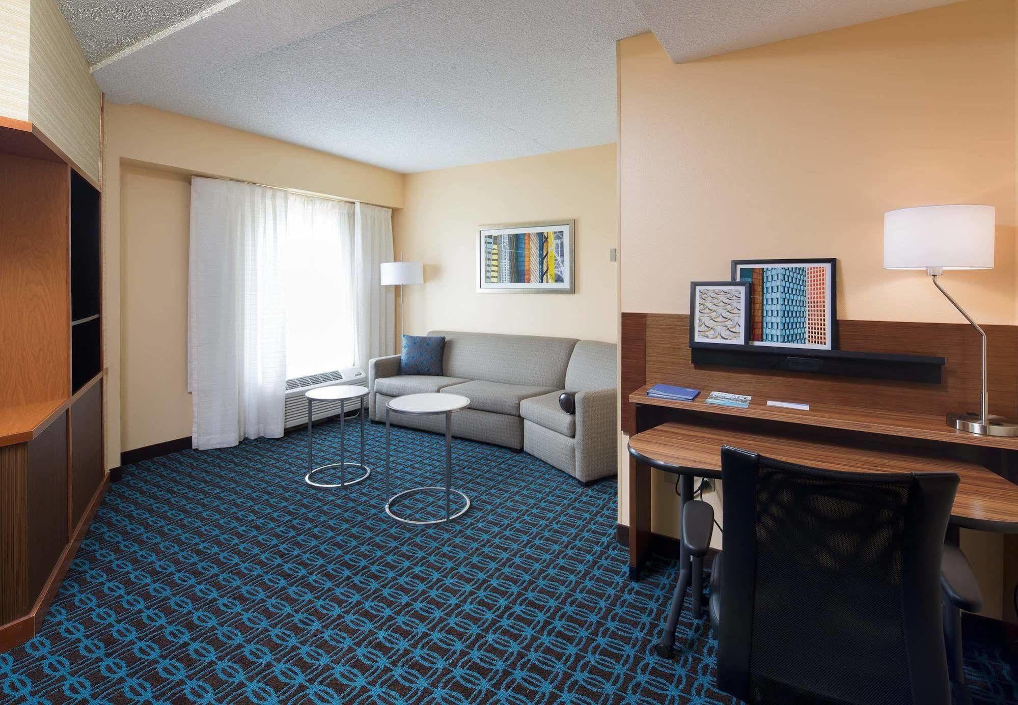 Fairfield & By Marriott Liberty International Airport
