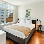 Kislak 604 1Br Penthouse With Stunning Rooftop Terrace