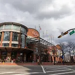 Entire Luxury Studio Apartment Downtown Newark