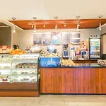 Wyndham Garden Hotel Newark Airport