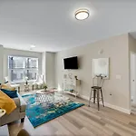 Cozy King Bed-Free Parking! Easy Ride To Nyc