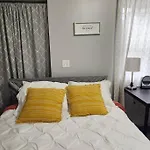 Spacious Cozy 2 Bedroom - Near Ewr/Nyc/Outlet Mall