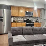 Cozy King Bed, Free Parking!