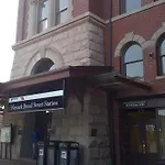 Collect3 2Br 1Ba Close To Train And Nyc
