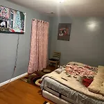 Guest House Master\'S Bedroom With Private Bathroom, 6 Mins To Newark Liberty International Airport Penn Station Prudential New York It Is Central Close To Major Places