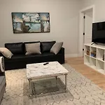 Spacious For Groups 8Mi From Nyc