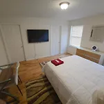 Bugo\'S Room With Private Bathroom